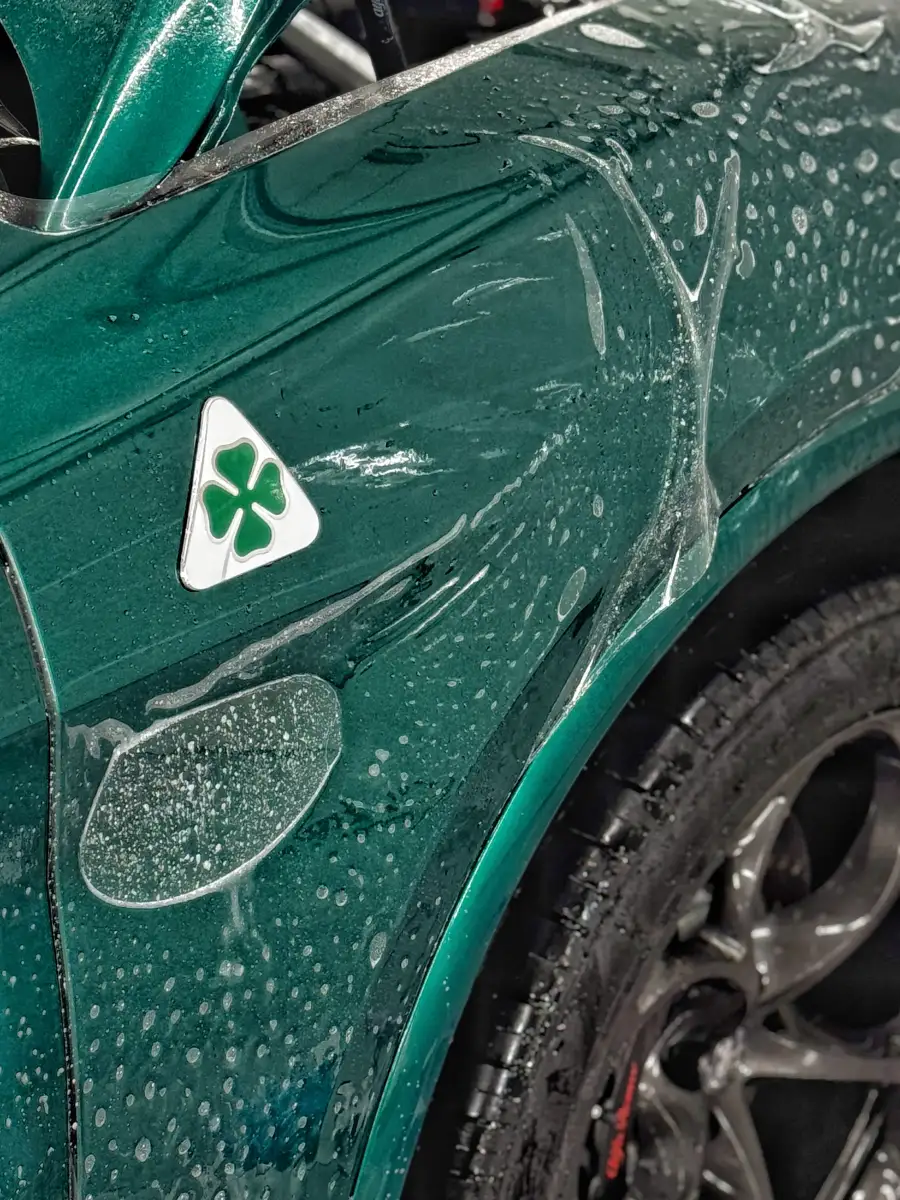 Alfa Romeo Stelvio Quadrifoglio - View 5