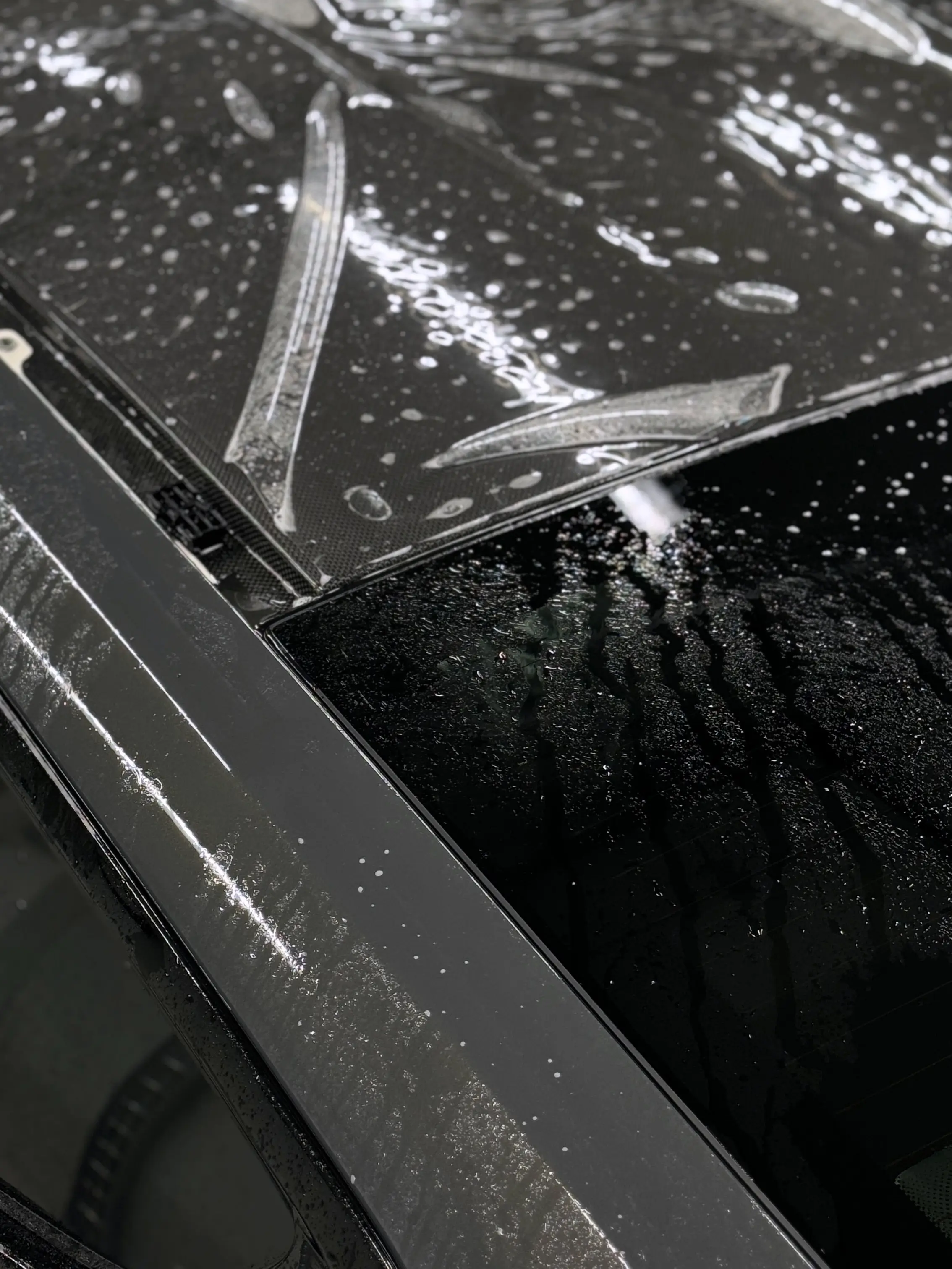 BMW 850i Coupe - View 2